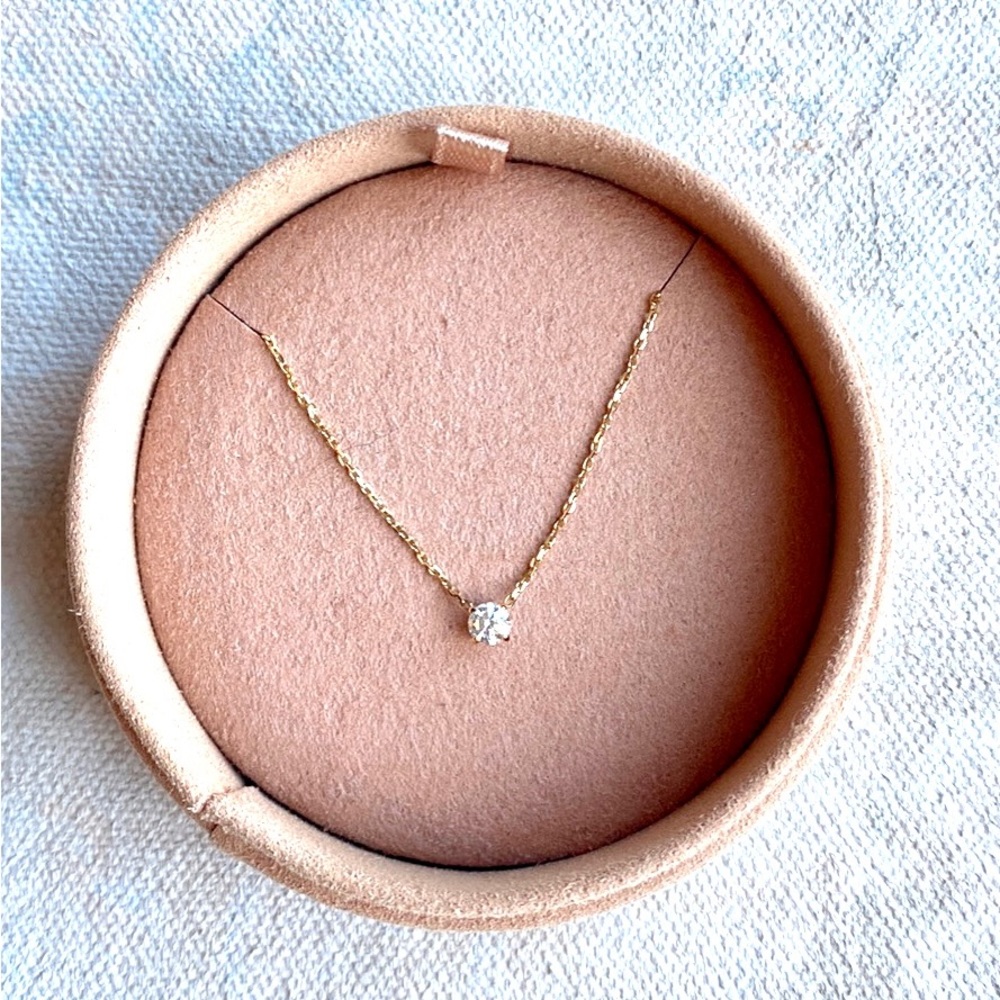 VRAI Diamond Solitaire Necklace